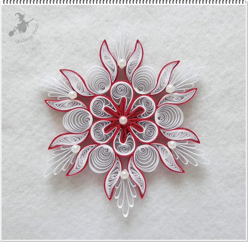 Снежинка квиллинг белая