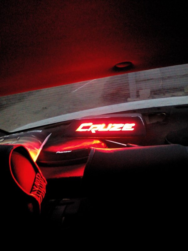 Стоп сигнал Шевроле Круз седан 2010