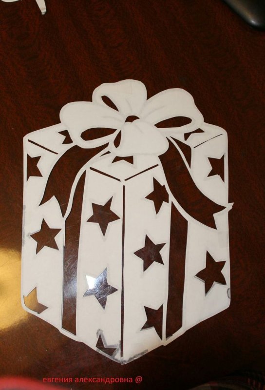 Вытынанка подарок новогодний