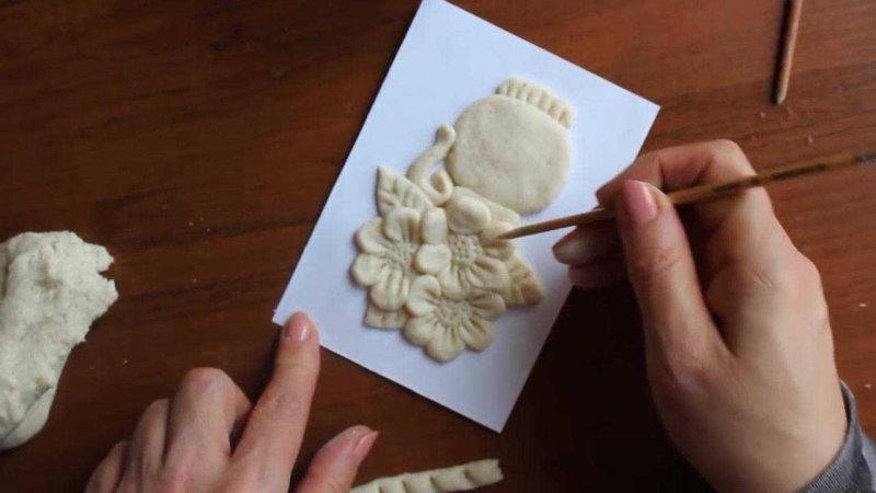 Цветочки из соленого теста