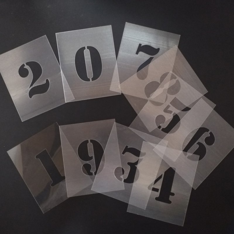 Букв из ПЭТ