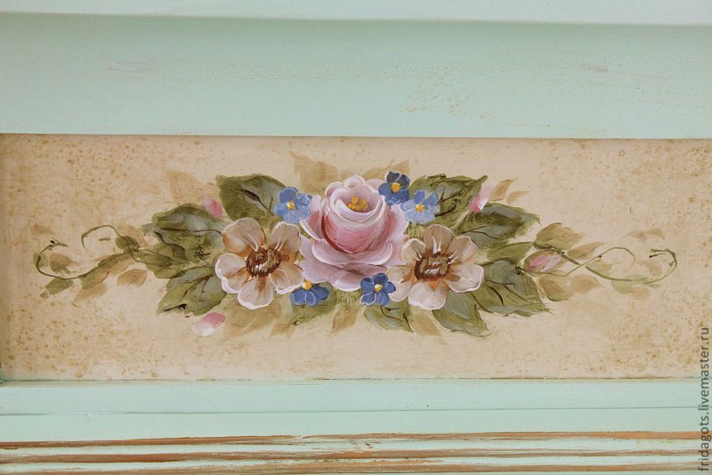 Роспись мебели в стиле Прованс