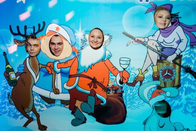 Баннер с дыркой для лица