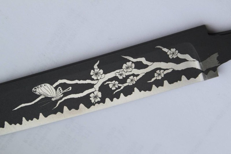 Гравировка на ноже