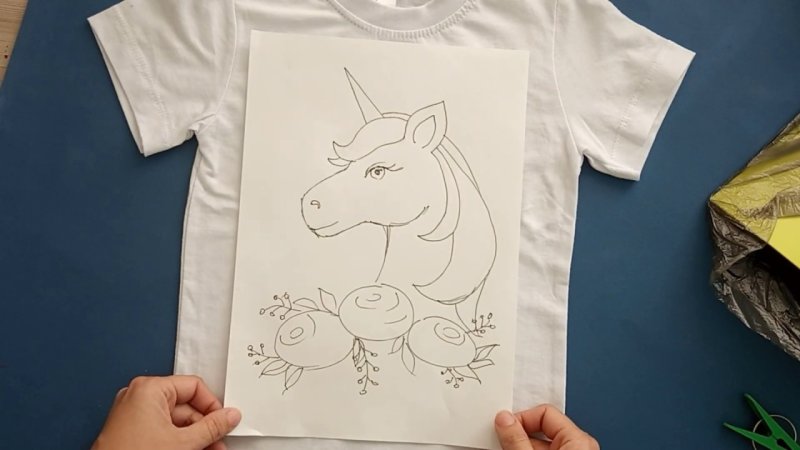 Роспись детской футболки