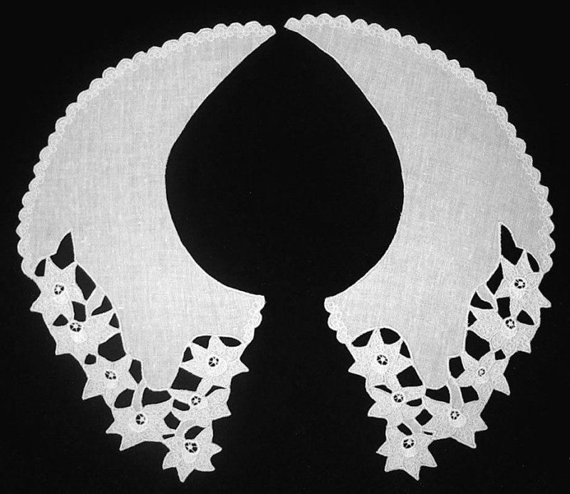 Воротник из бумаги