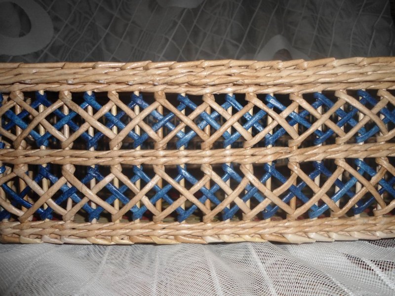 Плетеные корзины из бумажной лозы