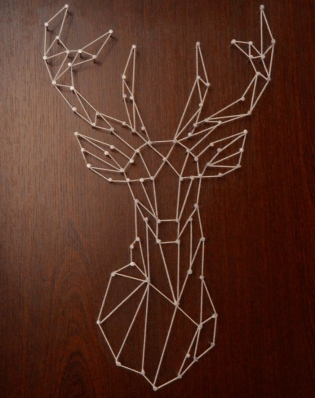 Олень из ниток