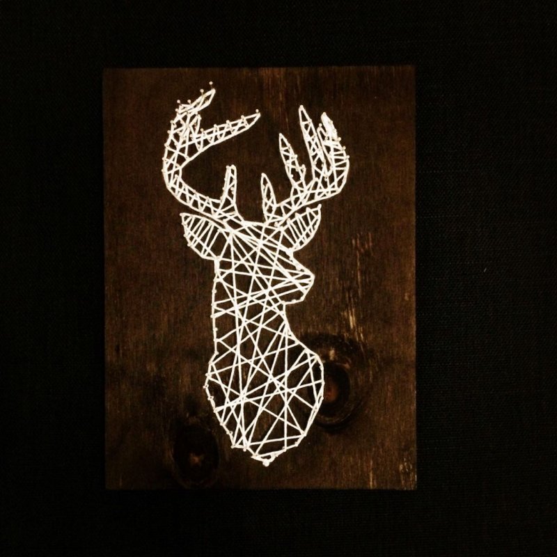 Картины из нитей и гвоздей