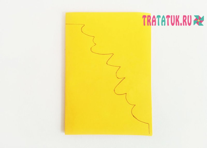 Листочки из бумаги гармошкой