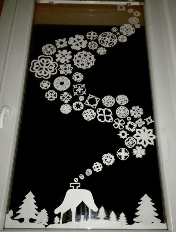 Украшения на окна из бумаги