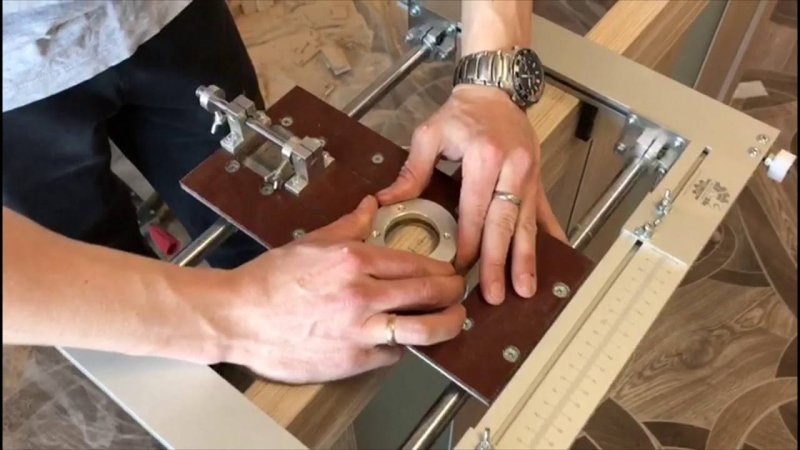 Кондуктор инструмент для врезки замков