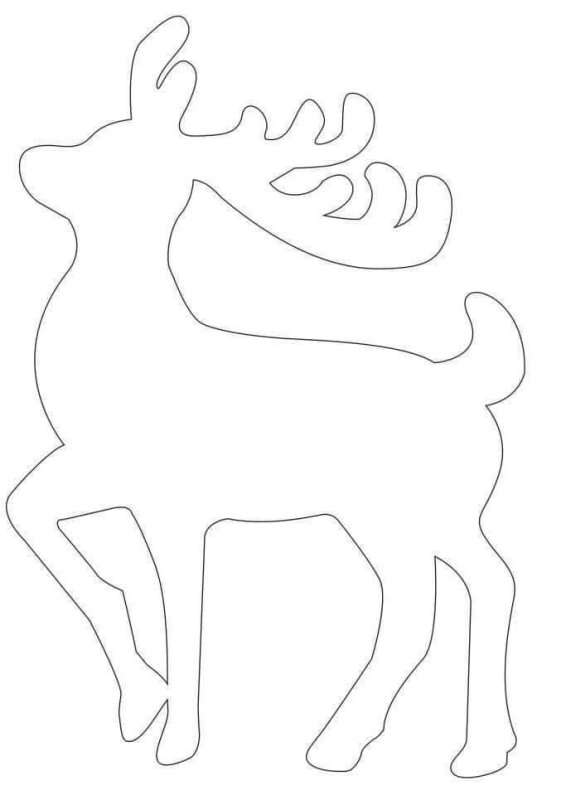 Олень из пенопласта