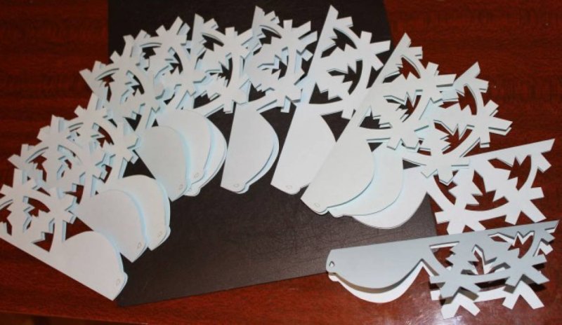 Большие объемные снежинки из бумаги
