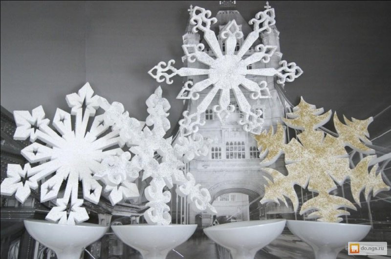 Новогодние декорации из пенопласта