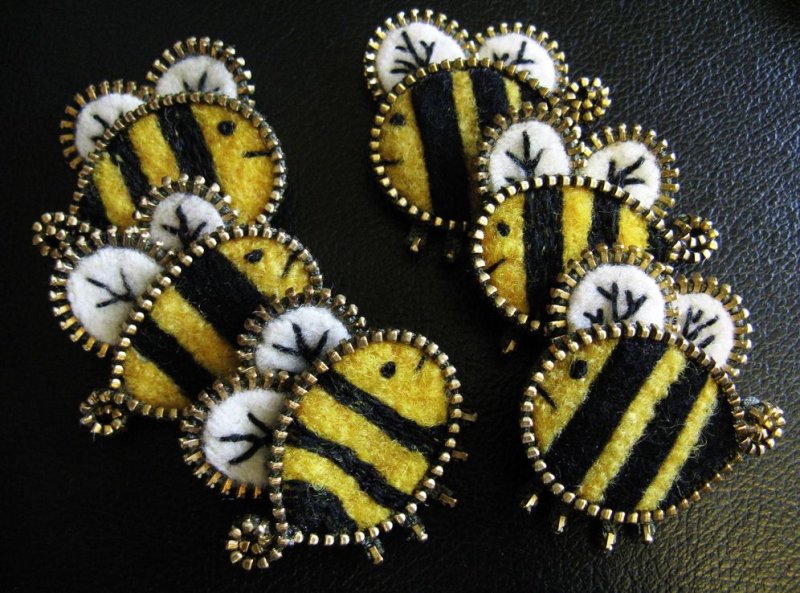 Брошь Пчелка