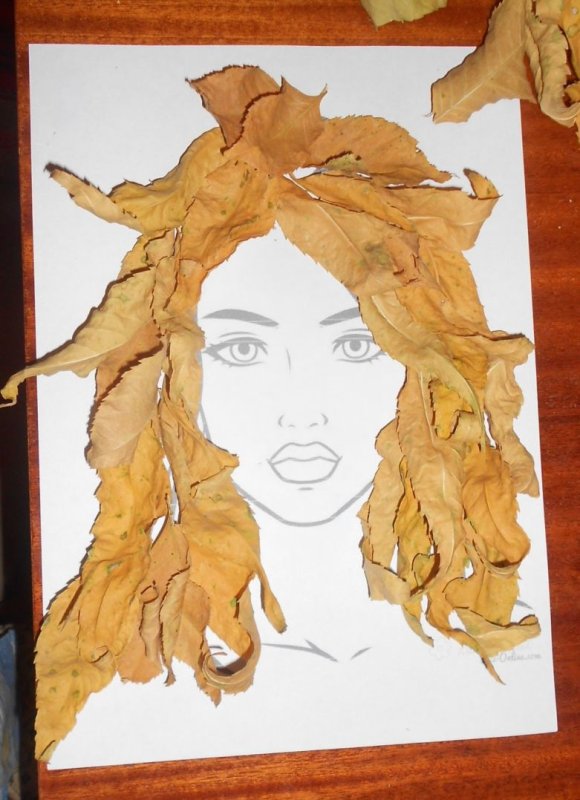Аппликация из листьев девушка