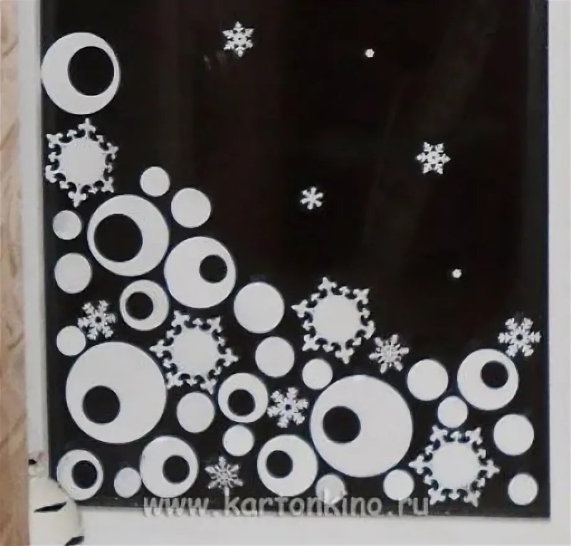 Украшение окон кружочками к новому году