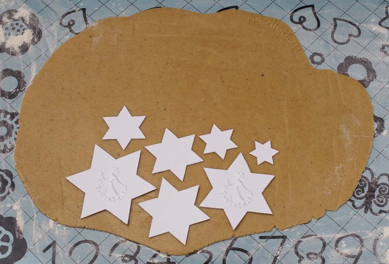 Трафарет елка для пряника