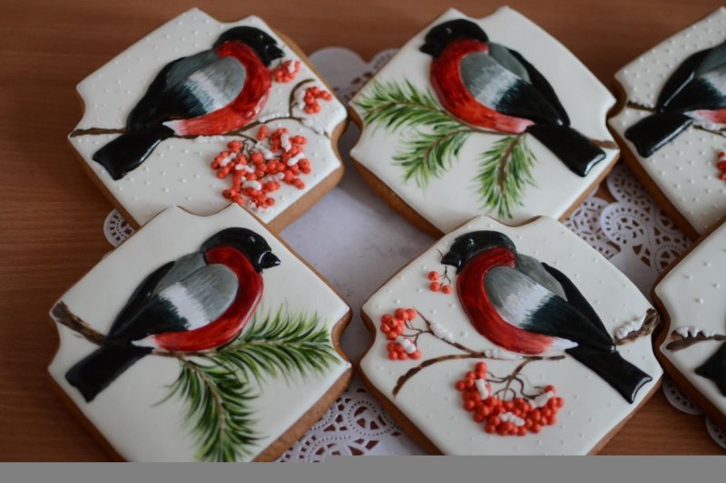 Имбирный пряник Снегирь на ветке