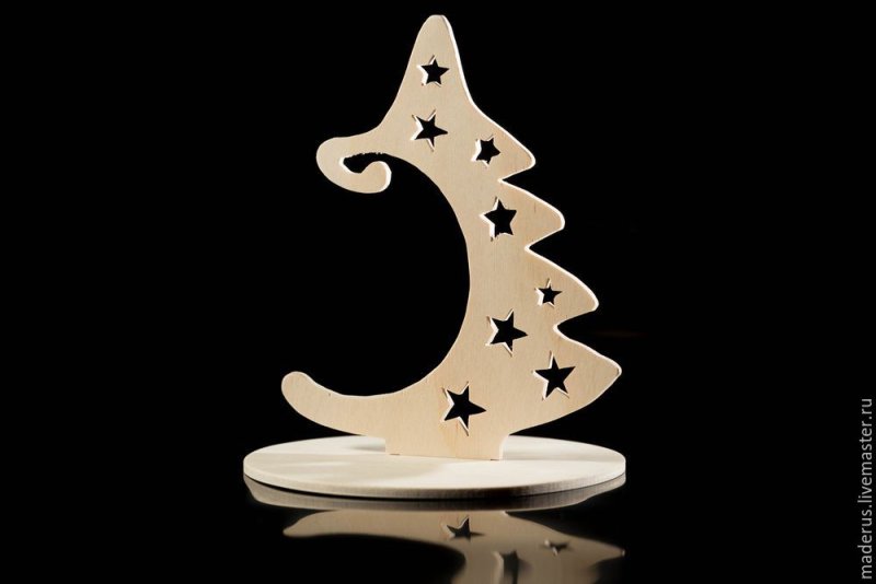 Трафарет елки из картона на подставке