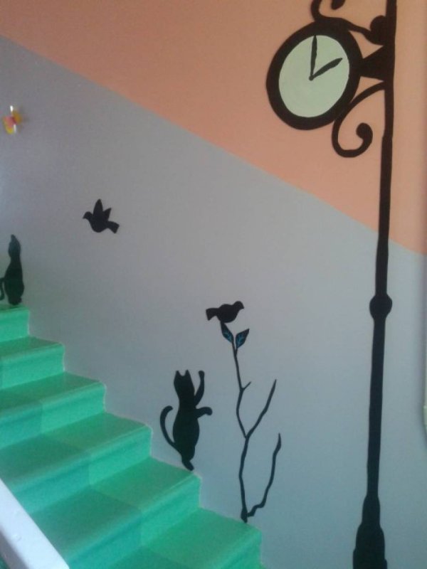 Декор в подъезде