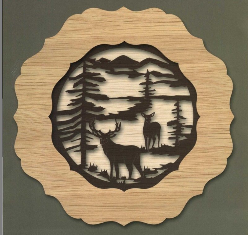 Прорезная резьба на спиле дерева