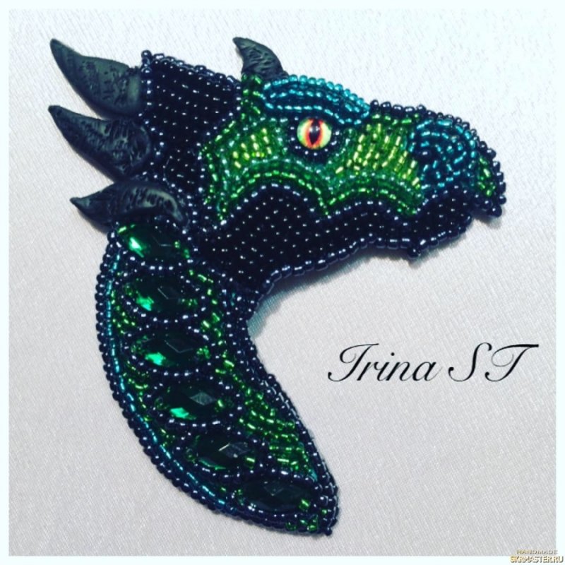 Дракон брошь бисер