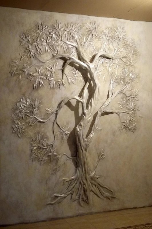 Декоративный барельеф