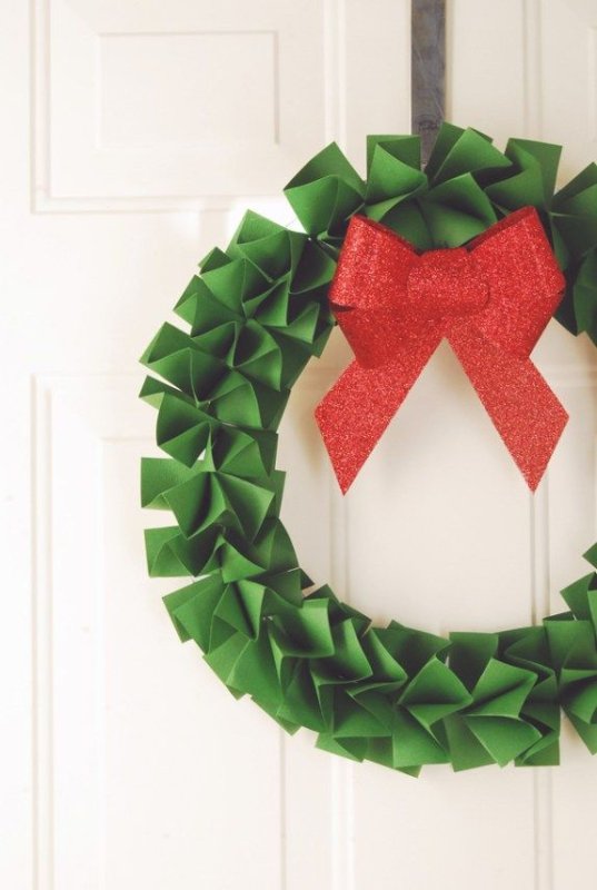 Рождественские венки из бумаги