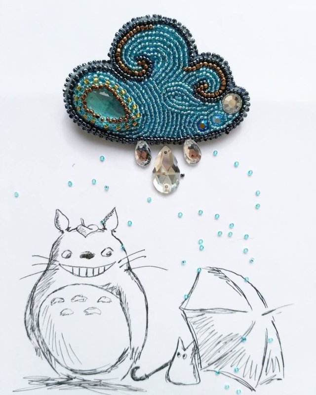 Брошь из бисера