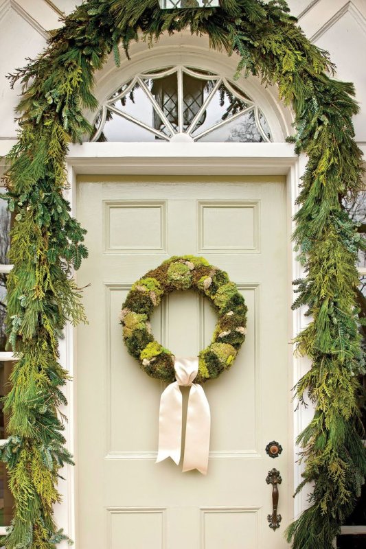 Рождественское украшение на дверь