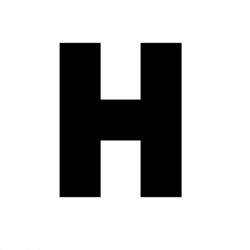 Буквы алфавита черным цветом