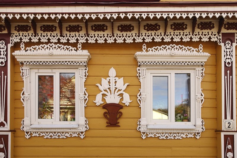 Пропильная резьба наличники