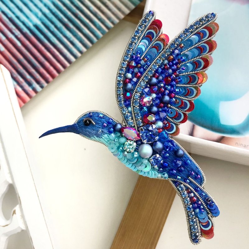 Kvasilisa броши Колибри