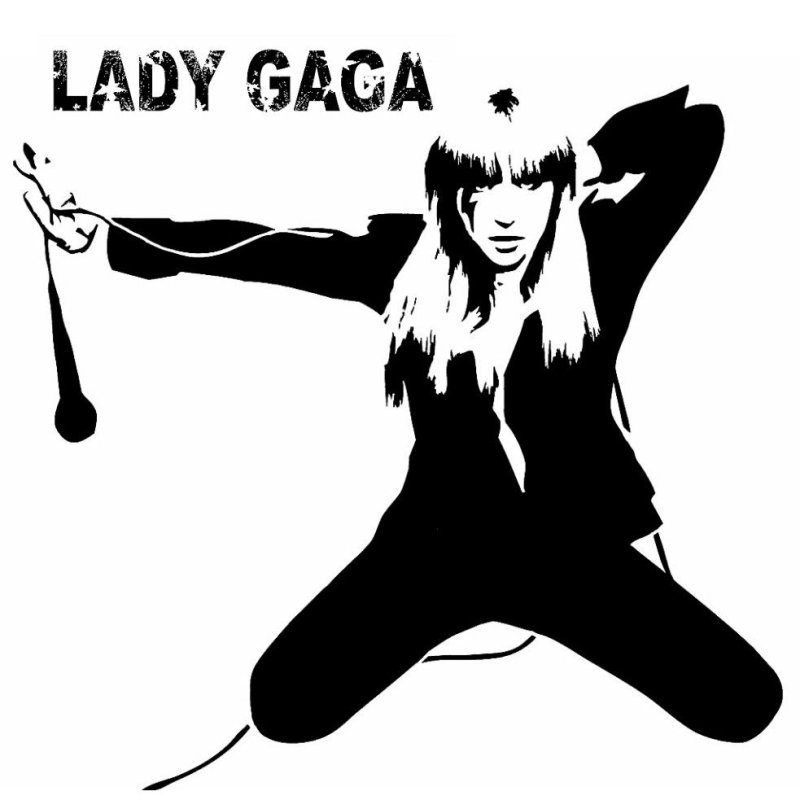 Девушка с микрофоном силуэт