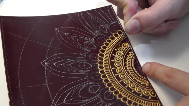 Точечная роспись блокнота