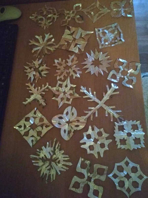 Красивые снежинки из фольги