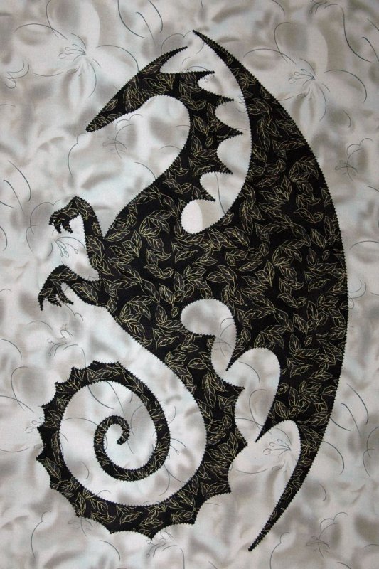 Тканевые аппликации дракон