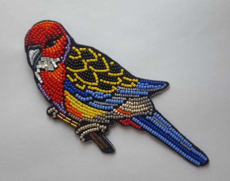 Вышитые броши из бисера