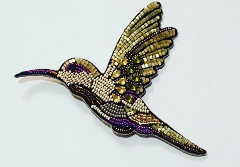 Стразовые броши