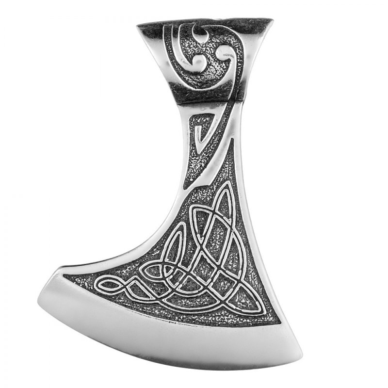 Кельтские узоры на топор