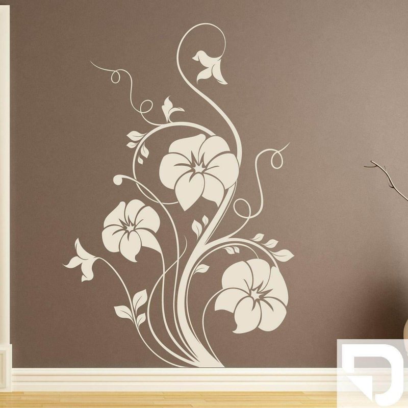 Цветочный орнамент на стене