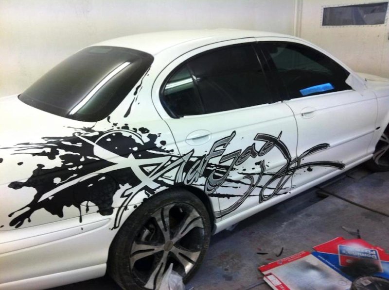 Аэрография на машине