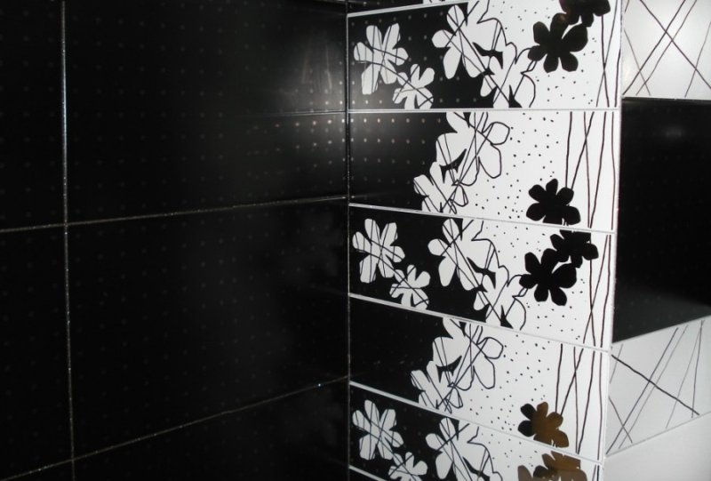 Черная затирка для плитки в ванной