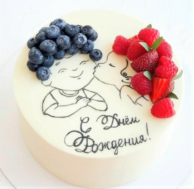 Торт с ягодами для мальчика
