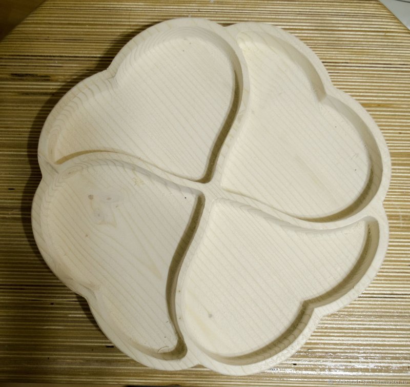 Менажница 19 см Клевер 4168