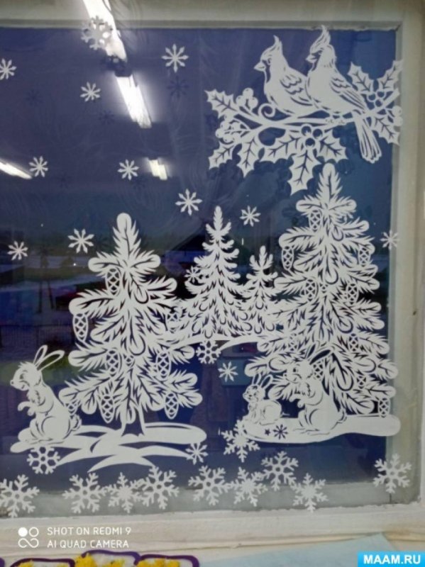 Украшение окон серебряное копытце