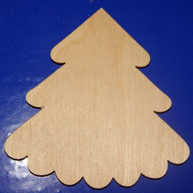 Елка из фанеры