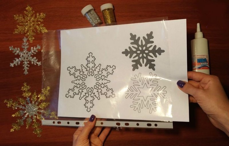 Снежинки из клея ПВА